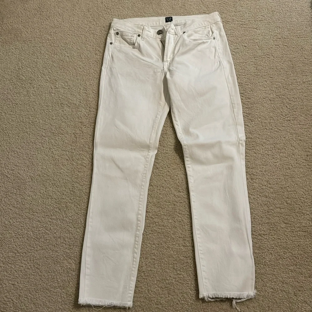 ✨✨ EUC ✨✨ White Gap ankle jean - Picture 1 of 5